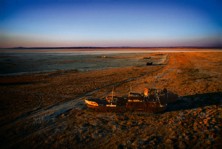 Bateau échoué, mer d'Aral, Kasakhstan